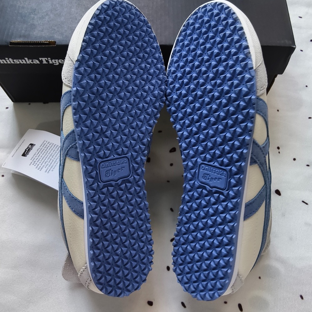 Onitsuka Tiger by Asics Men's Cream & Blue Low-Profile Sneaker - Picture 9 of 9